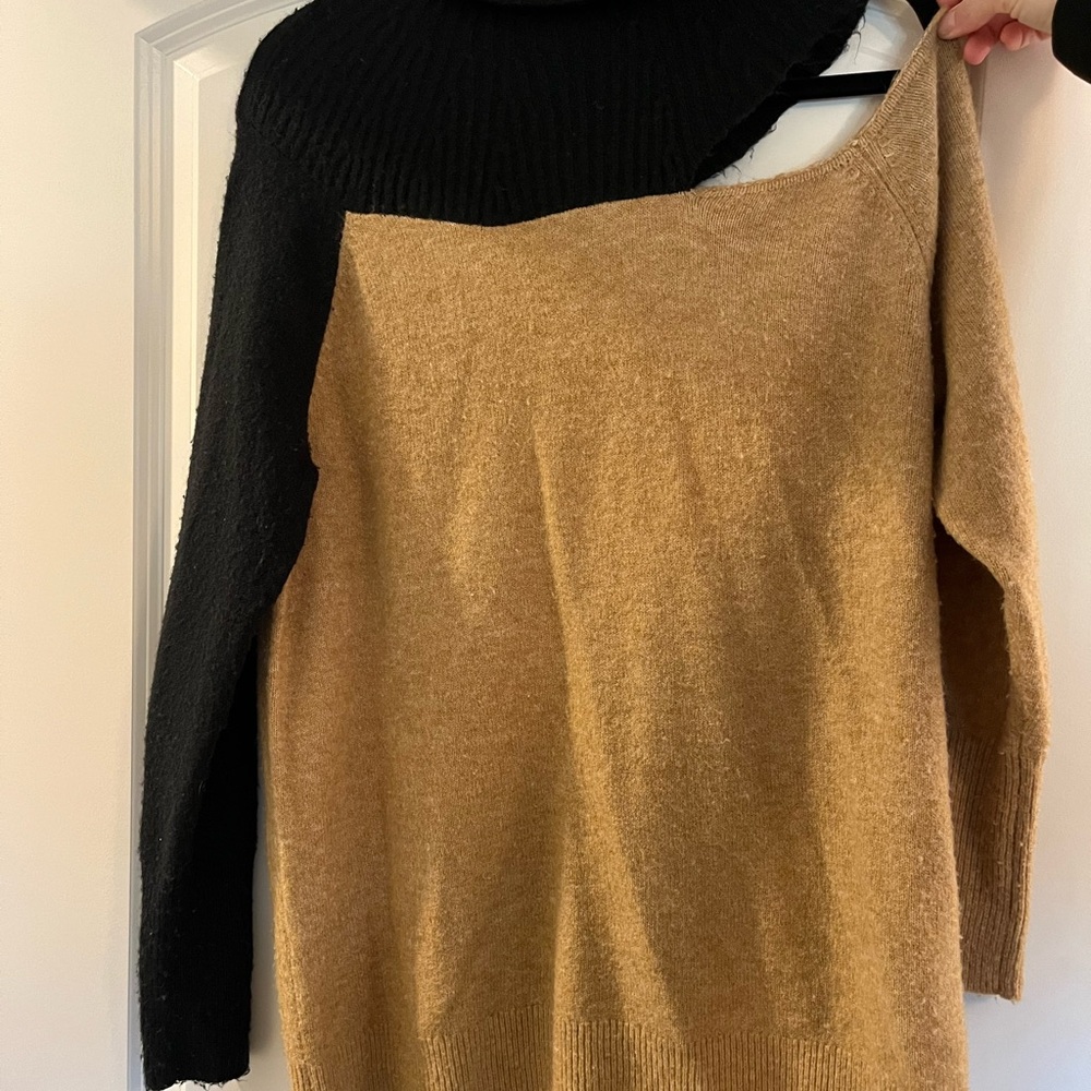 Two-Tone Black and Brown Women's off the Shoulder Turtleneck Sweater